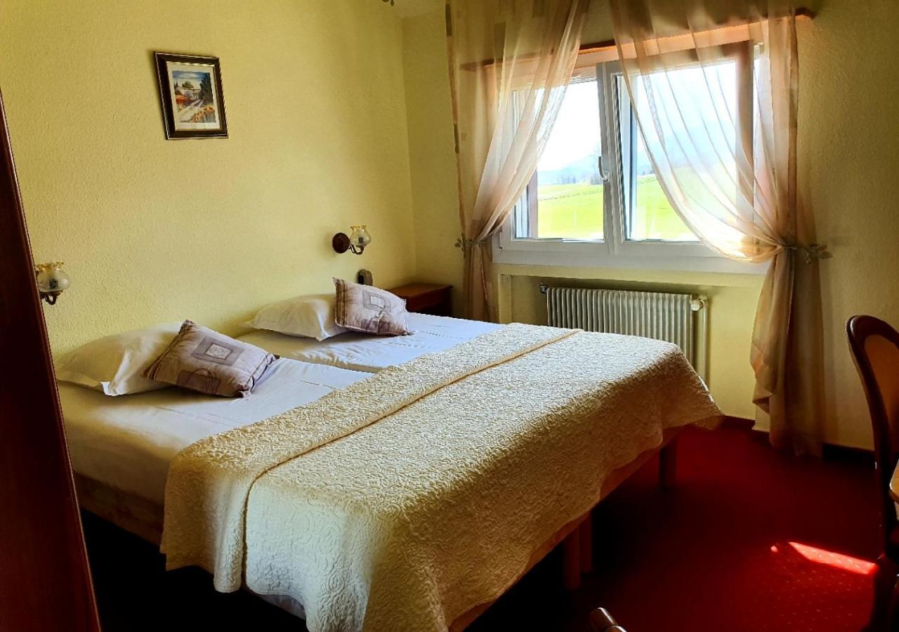Hotel L'Oree Des Roches サーレ エクステリア 写真